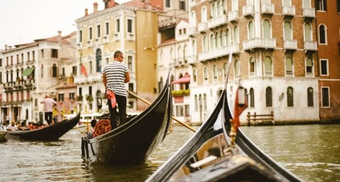 6 Reasons Why Living Abroad Could Be The Best Decision You'll Ever Make ...